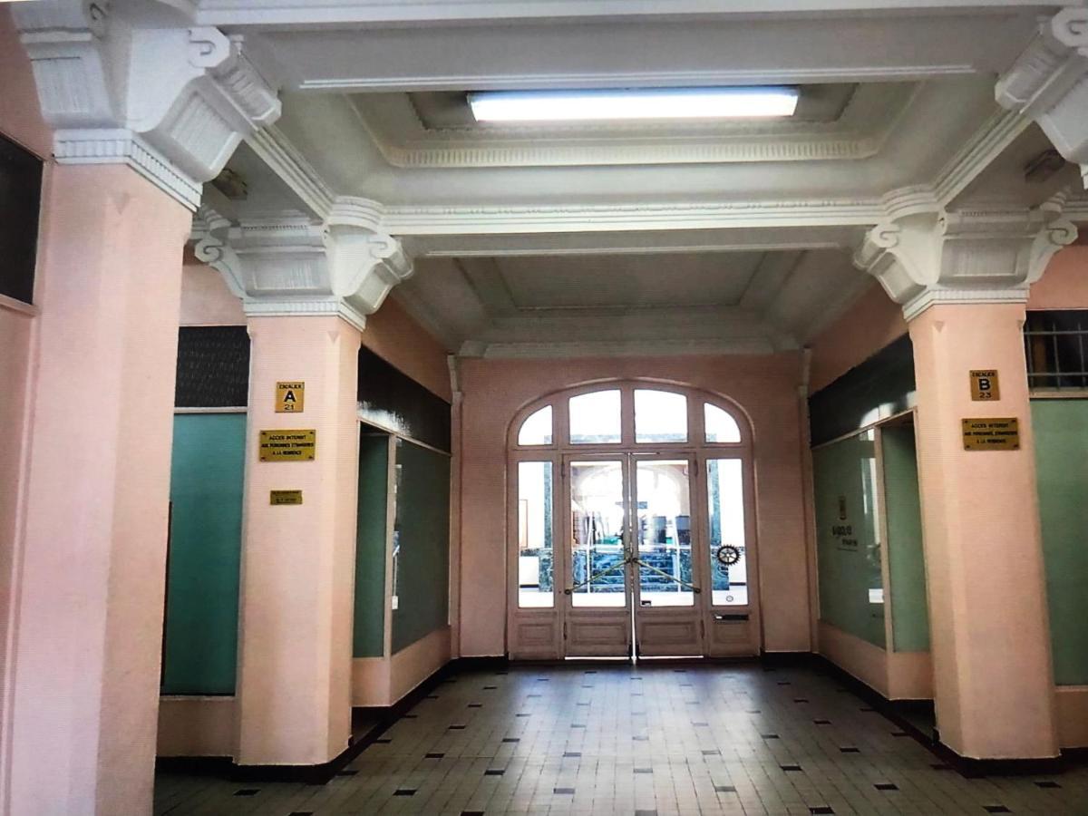 Superbe appartement indépendant en centre ville Vichy Esterno foto