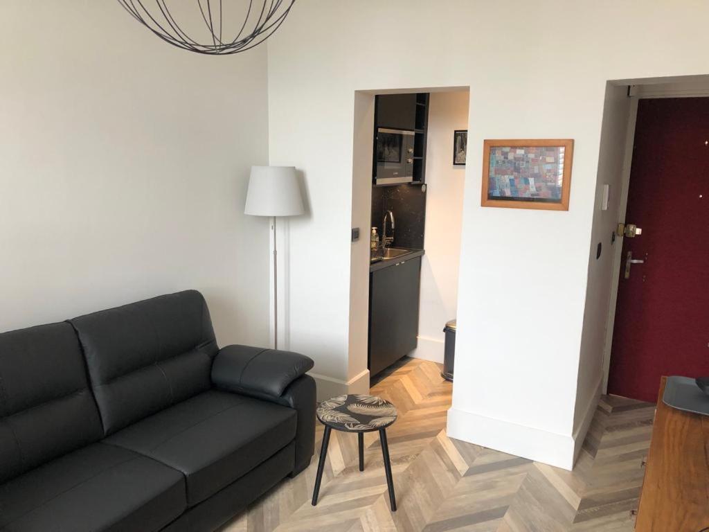 Superbe appartement indépendant en centre ville Vichy Esterno foto